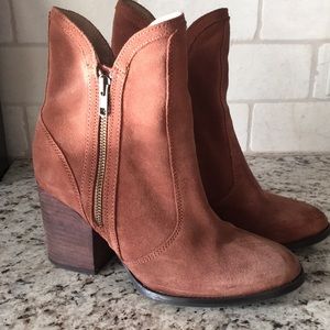 Women’s Boots